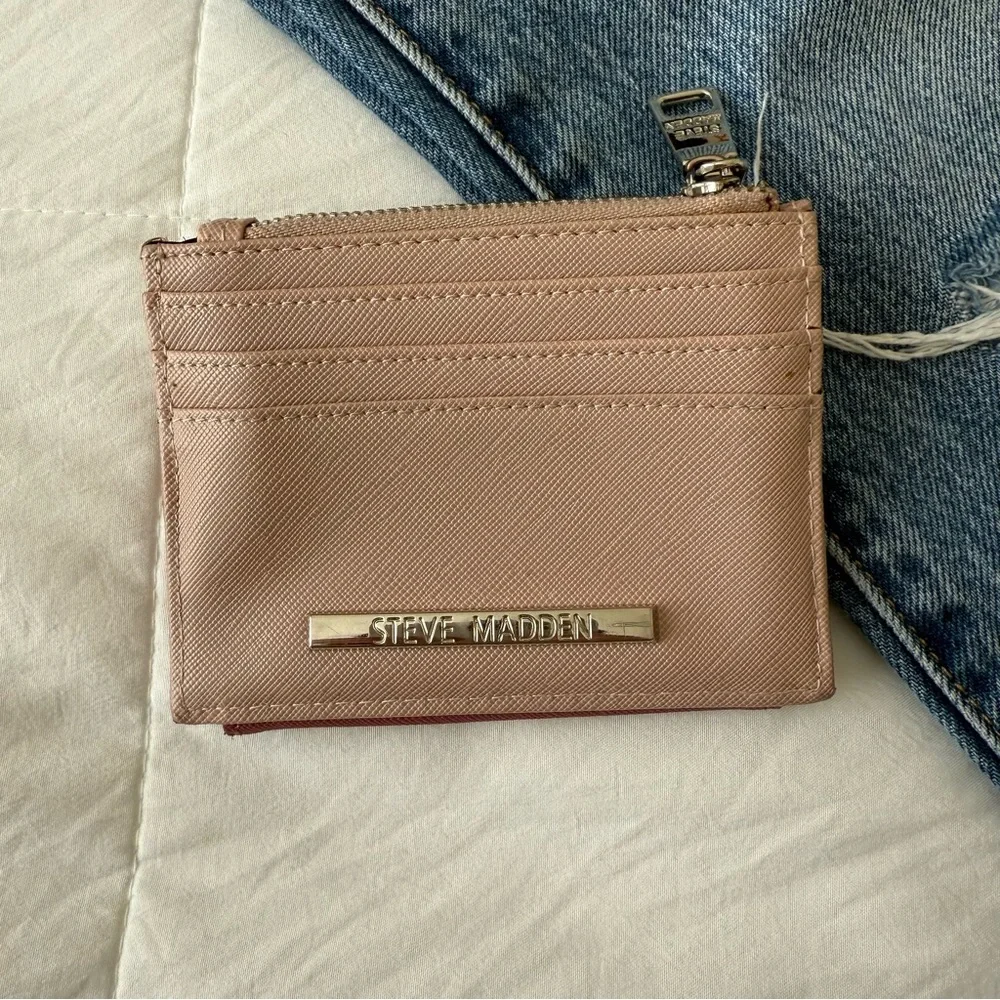 Steve Madden pink wallet
